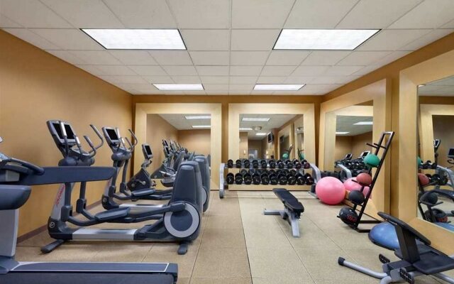 DoubleTree by Hilton Newark Penn Station