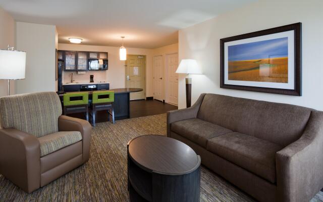 Candlewood Suites Dickinson ND, an IHG Hotel