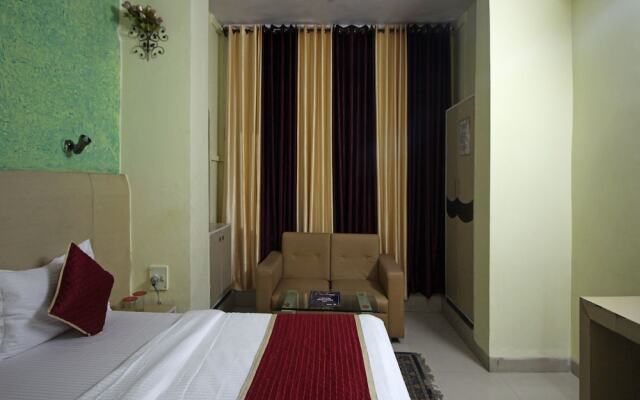 OYO 7636 Hotel Kaushalya Residency