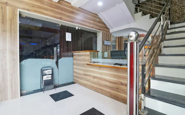 OYO 45599 Hotel Aaditya