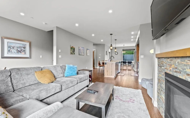 Echo Landing #31 by Bear Country