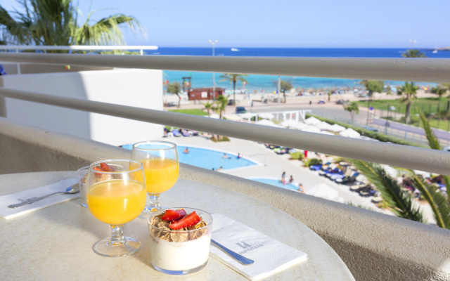 Hipotels Mercedes Aparthotel