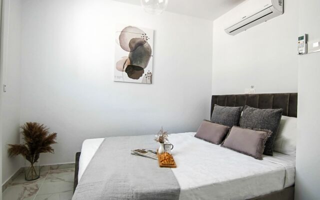 Phaedrus Living: Seaside Luxury Flat Athina 21