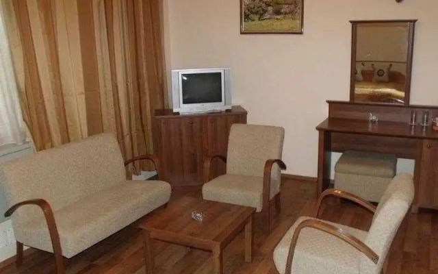 Sea Port Hotel
