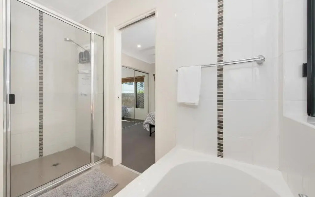 3 bedroom central home