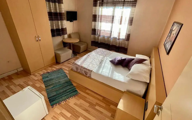 Algo Hotel