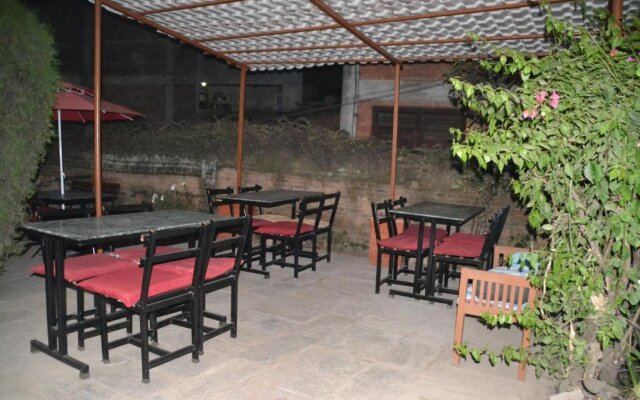 Pradhan House Homestay with Garden