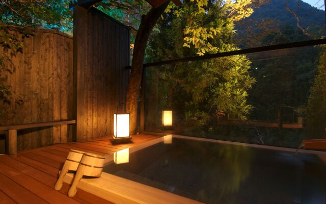 Yamanaka Onsen Ohanami Kyubei