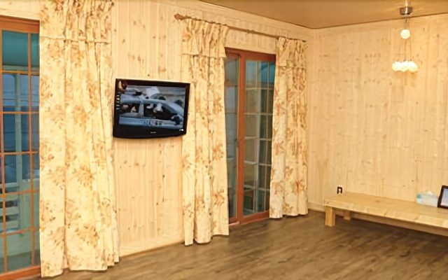 Yeongdeok Daekyung Pension