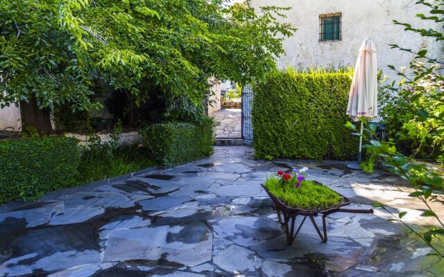 Hostal Rural Poqueira