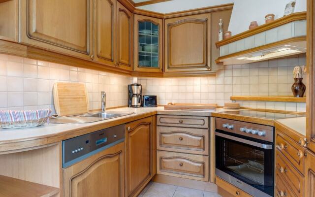 Cozy Holiday Home in Kuhlungsborn near Baltic Sea Coast