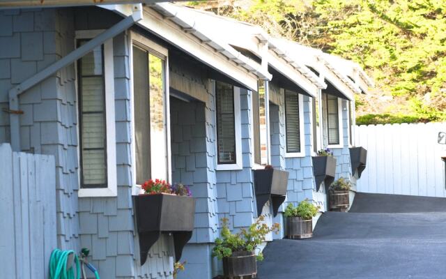 Captain's Cove Inn