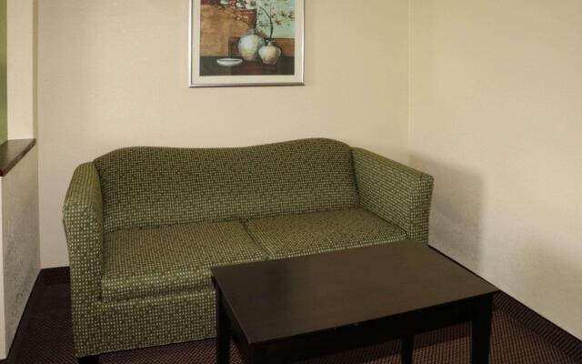 Quality Inn East