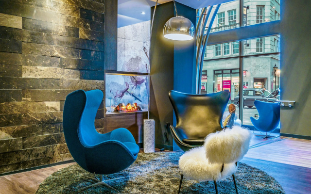 Motel One Manchester-Royal Exchange