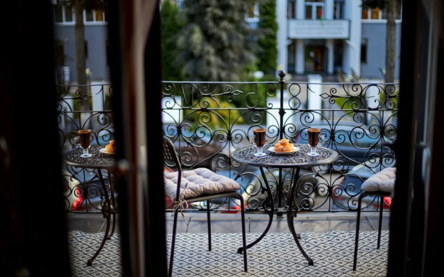 PaulMarie Apartment near Nezavisimosti