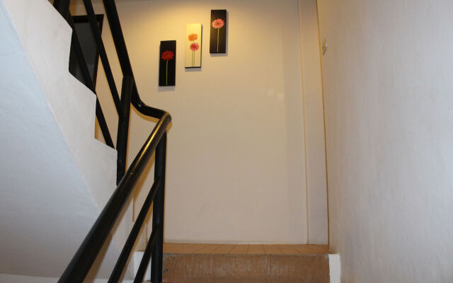 Patong Sino House