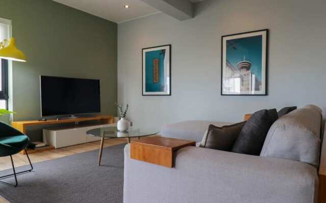 w Beautiful 2BR With Terrace in Miraflores