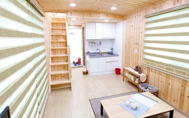 Uljin Geoil-ri Pension