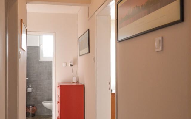 FM Deluxe 2-BDR Apartment - Our Home Is Your Home