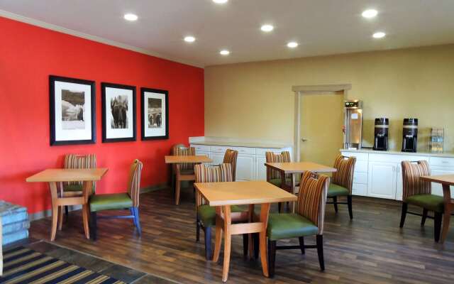 Extended Stay America Suites Fairbanks Old Airport Way