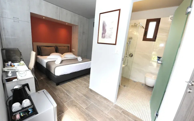 Mystras Inn