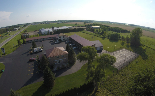 Listowel Country Inn