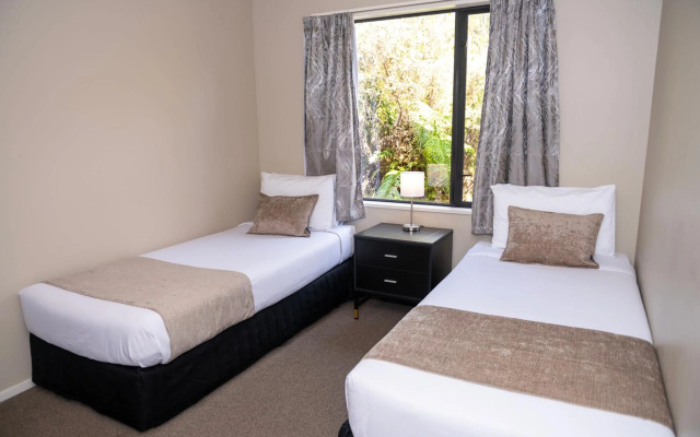 58 On Cron Motel – Guest Rooms – Franz Josef
