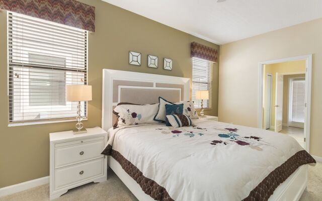 Mickeys Golf Retreat by VillaDirect