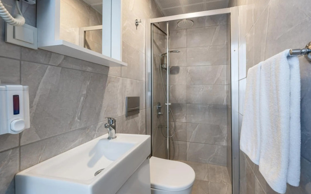 Echinus Lara Hotel