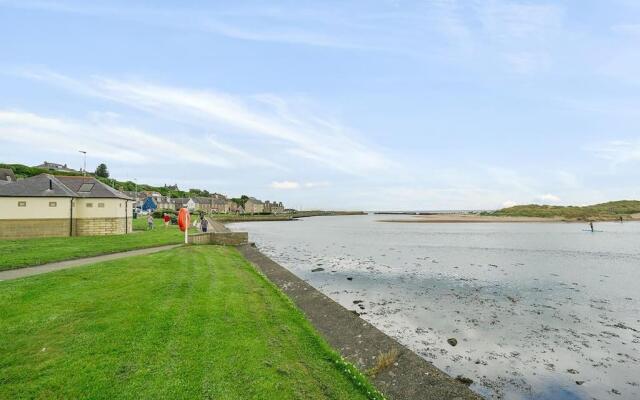Modern seaside apartment ,Lossiemouth, Moray