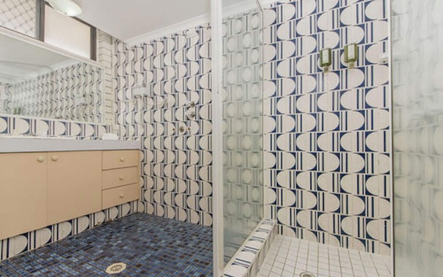 Broadbeach Travel Inn Apartments