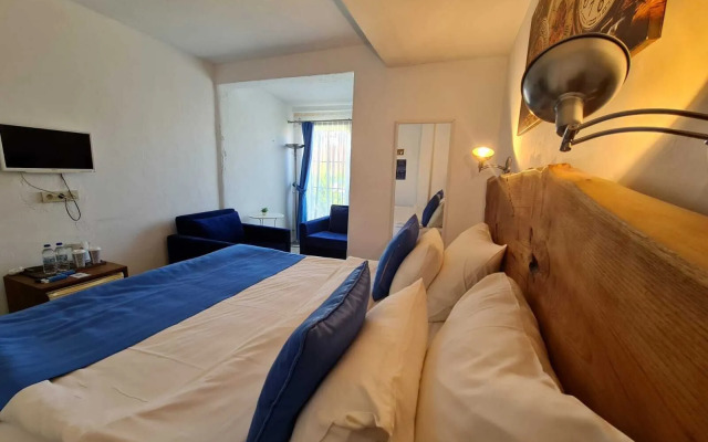 Alaçatı Otel Rebetiko