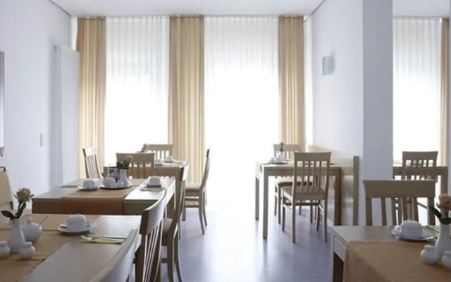 Bfw Hotel