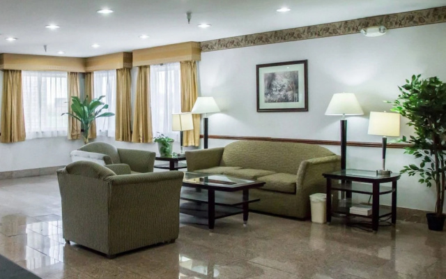 Quality Inn & Suites Loves Park