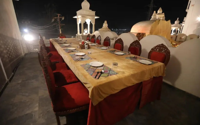 Hotel Neva Ji Palace