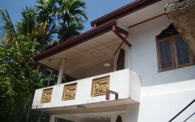 Bentota Dilu Villa