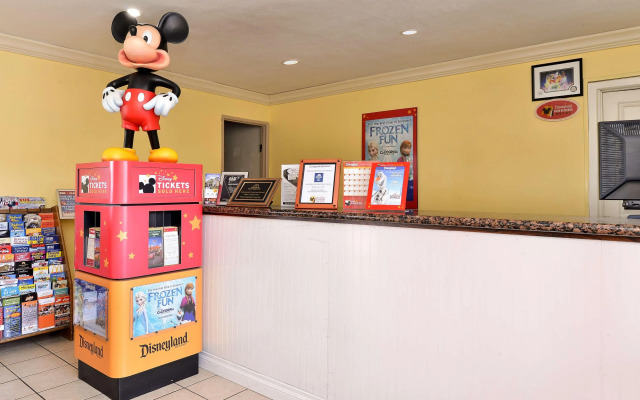 Americas Best Value Inn & Suites Anaheim Convention Center