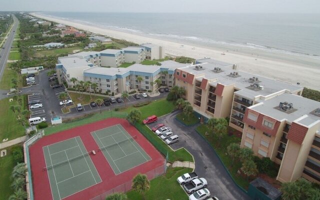Windjammer Oceanfront Condominiums
