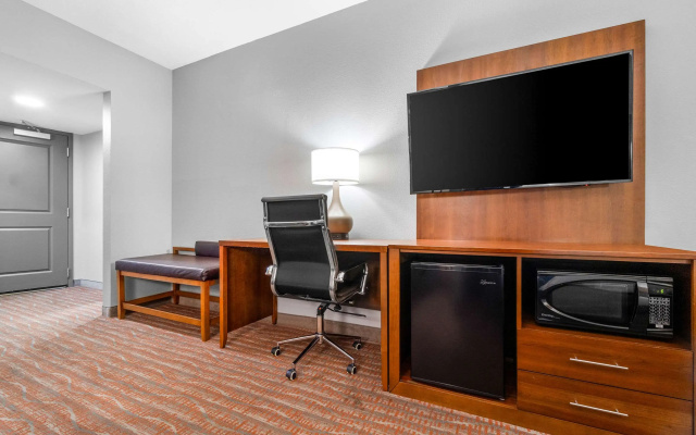 Comfort Suites Jackson I-40