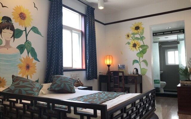 Tunxi Lodge