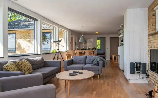 6 Person Holiday Home in Hojslev