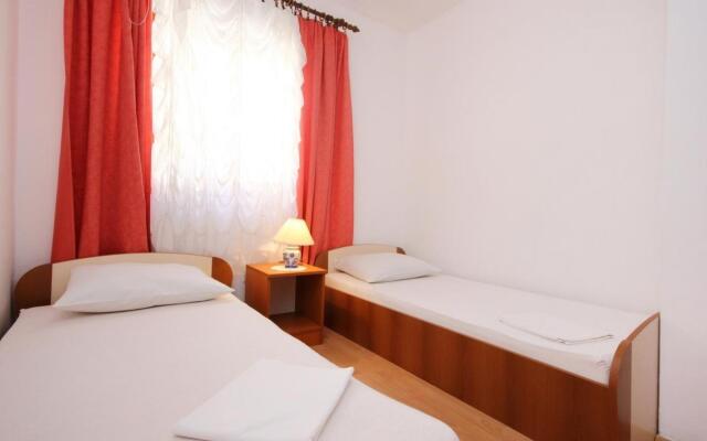 Tonka - 150m from the sea & parking - A2 B(4+1)