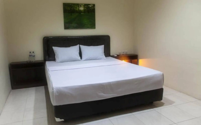 Mahkota Hotel Genteng