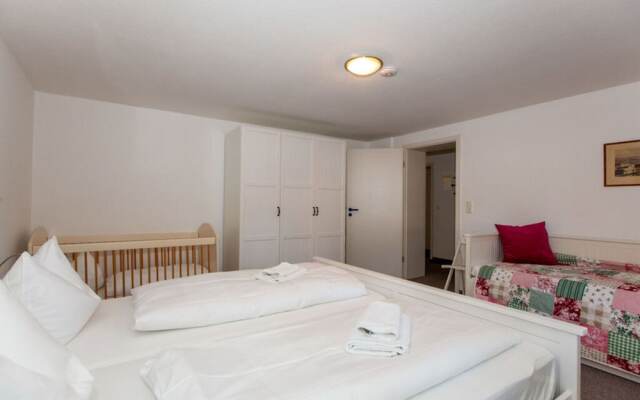 2 Villa Blanck Comfortable Holiday Residence