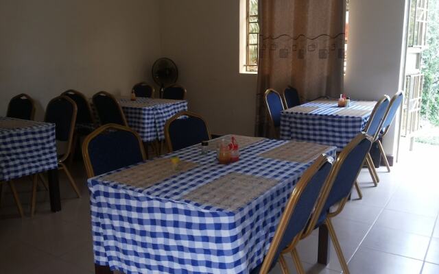 Blue Dove Hotel Arua