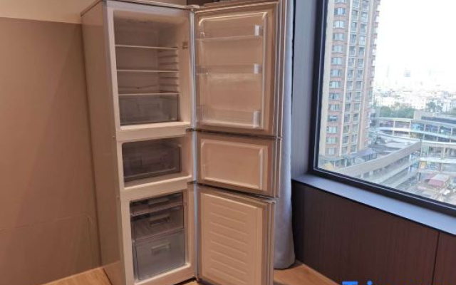 Kunming Holiday Inn Hotel (Guangfu Road Dashanghui Store)