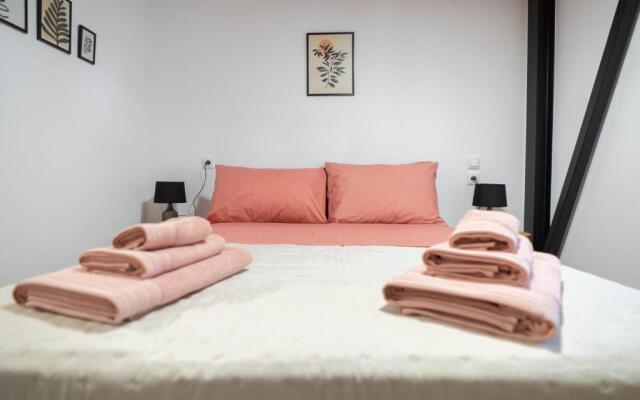 Zalman's Ground Floor 1BR Place