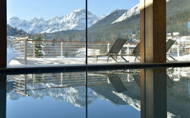 Corona Dolomites Hotel