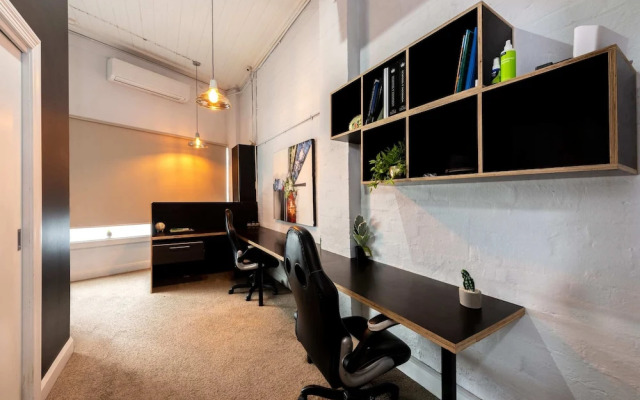 Unique 2BR Converted Storefront APT in Alphington!