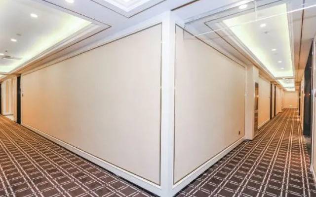 Xana Deluxe Hotel (Handan East Railway Station Meile City)